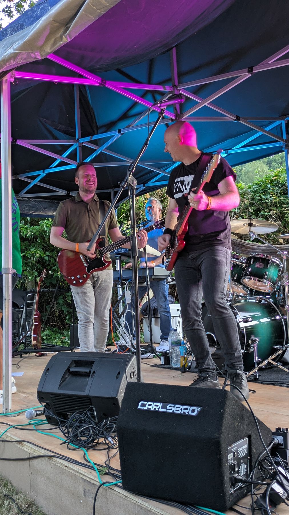 Guitarist and bassist of The Ruby Skies mid-set